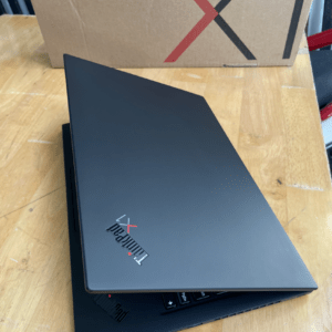 Thinkpad X1 Carbon Gen 8, Core i7 10610u, 16G, 512G, 14in, QHD+