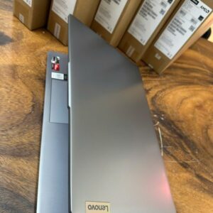 Ideapad Slim 3 15ABR8